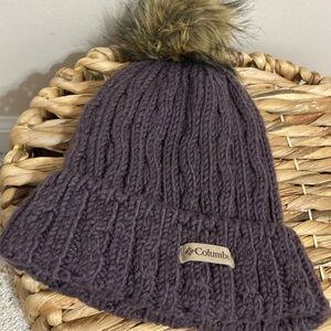 🆕 Columbia Purple Knit Beanie with Faux Fur Pom! 💥